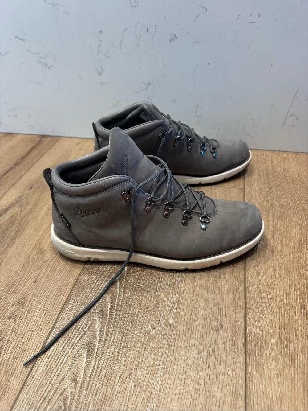 Danner Mens Tramline 917 Fashion Hiking Boot Gray 10.5 D